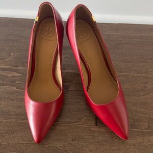 Tory Burch Elizabeth Leather Heels Redstone. Never Worn